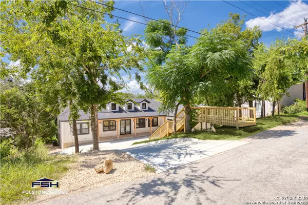 112 sparrow hawk, Boerne, TX 78006