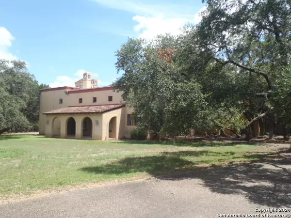 New Braunfels, TX 78132-3726,18 HORSESHOE TRL