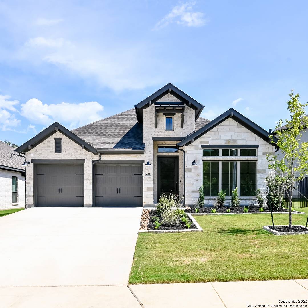 677 Inner Path, New Braunfels, TX 78132