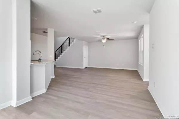 San Antonio, TX 78222,8546 Redhawk Loop