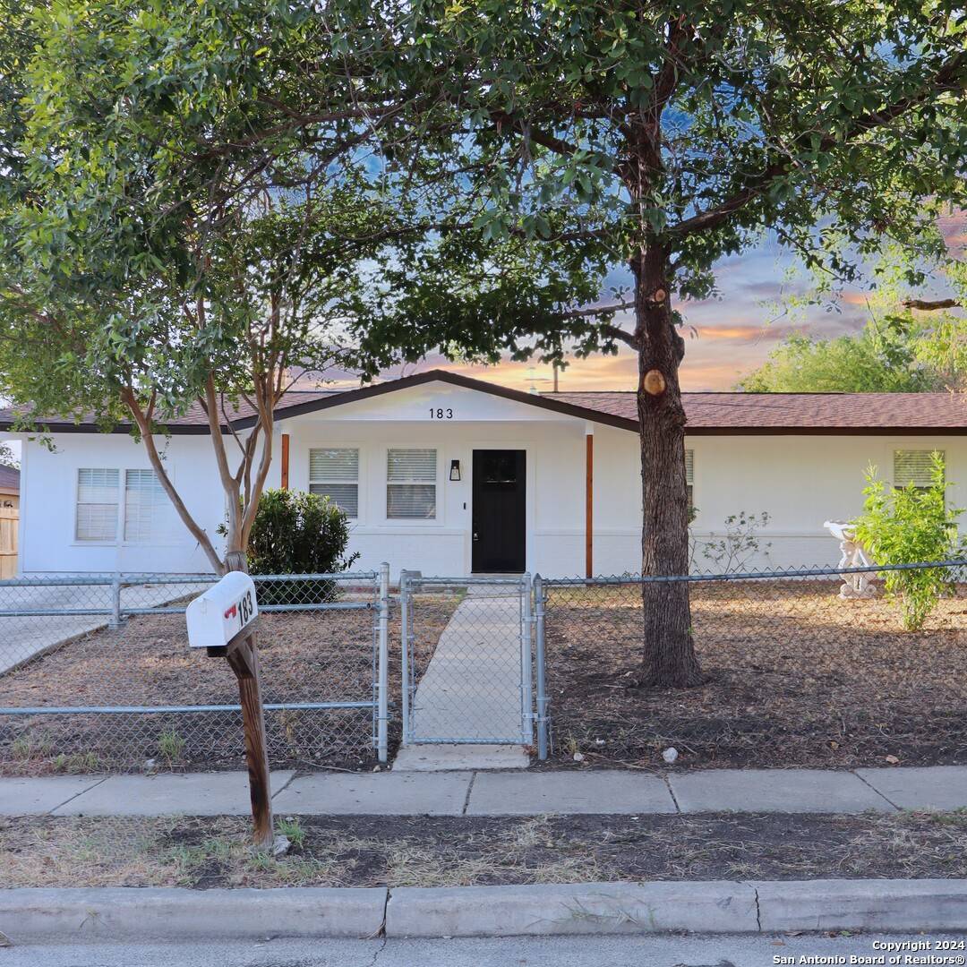 183 fair valley, San Antonio, TX 78227