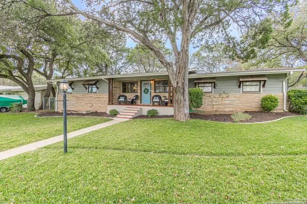 889 OAK LN, New Braunfels, TX 78130-6067