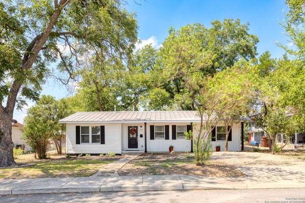 714 Beryl,  San Antonio,  TX 78213