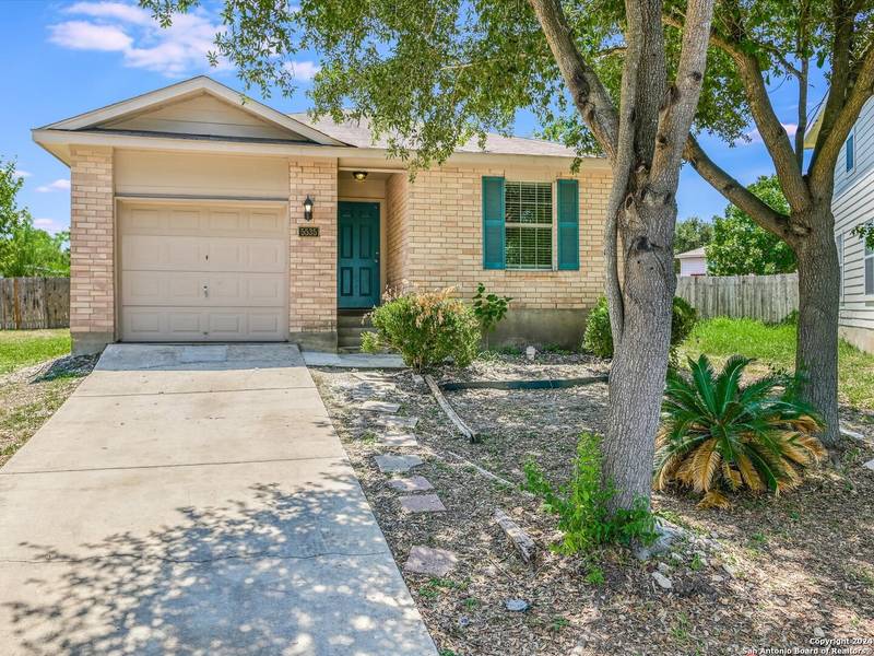 5535 Hidden Cyn, San Antonio, TX 78252-2265