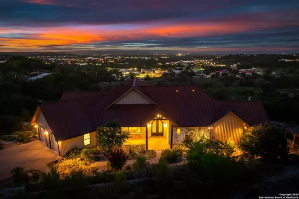 400 Peggy St, Kerrville, TX 78028