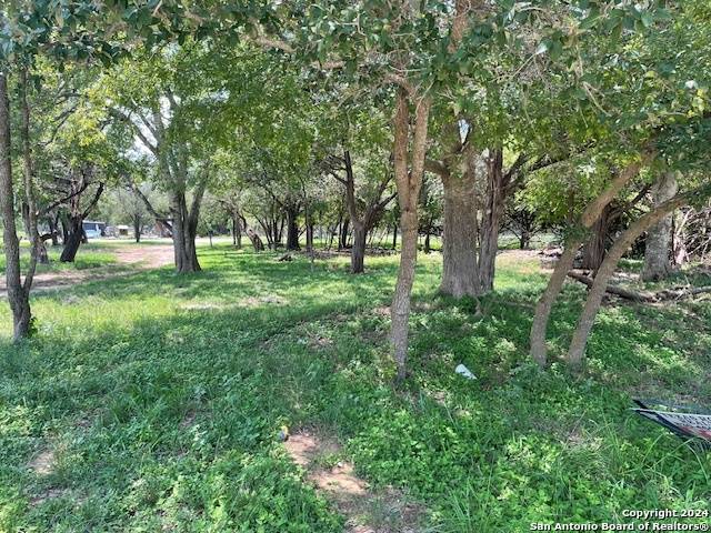 543 SOMBRA DR, Bandera, TX 78003