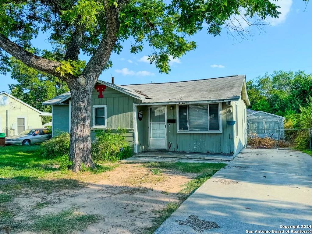 214 KIPLING AVE, San Antonio, TX 78223-1416