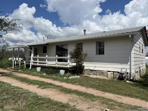 Harper, TX 78631,251 Fawn St