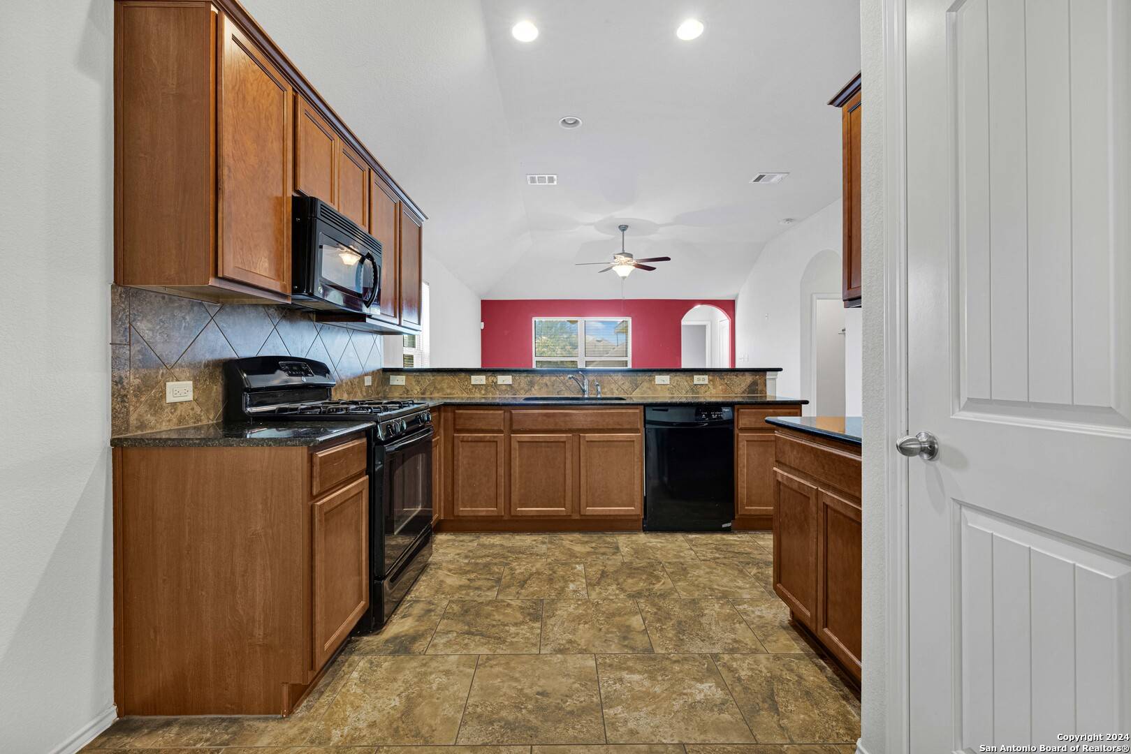 Buda, TX 78610,152 vermilion marble