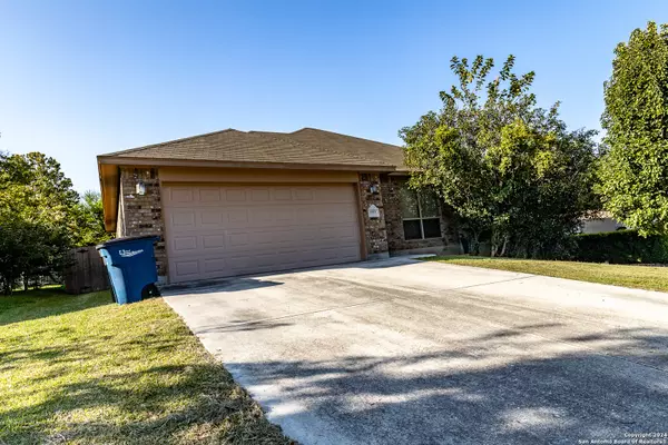 New Braunfels, TX 78130-2988,1631 SUNBLOSSOM CIR