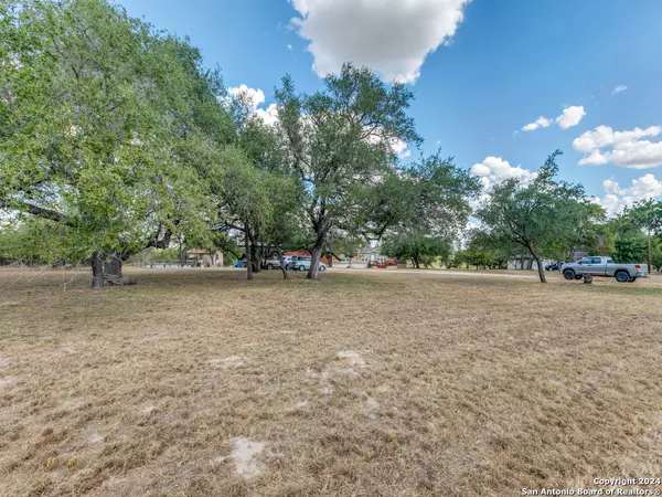 Natalia, TX 78059-2053,277 COUNTY ROAD 7812