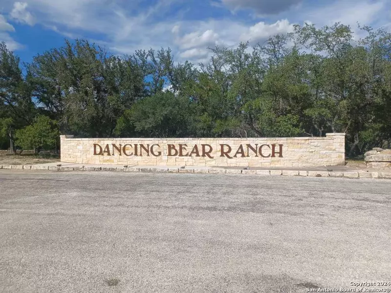 42 Pr 1718, Mico, TX 78056