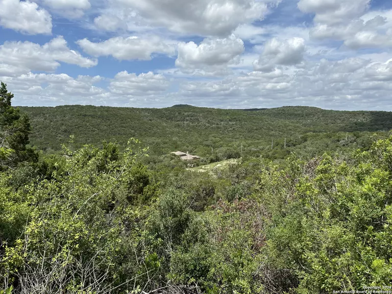 15323 Escarpment Oak, Helotes, TX 78023