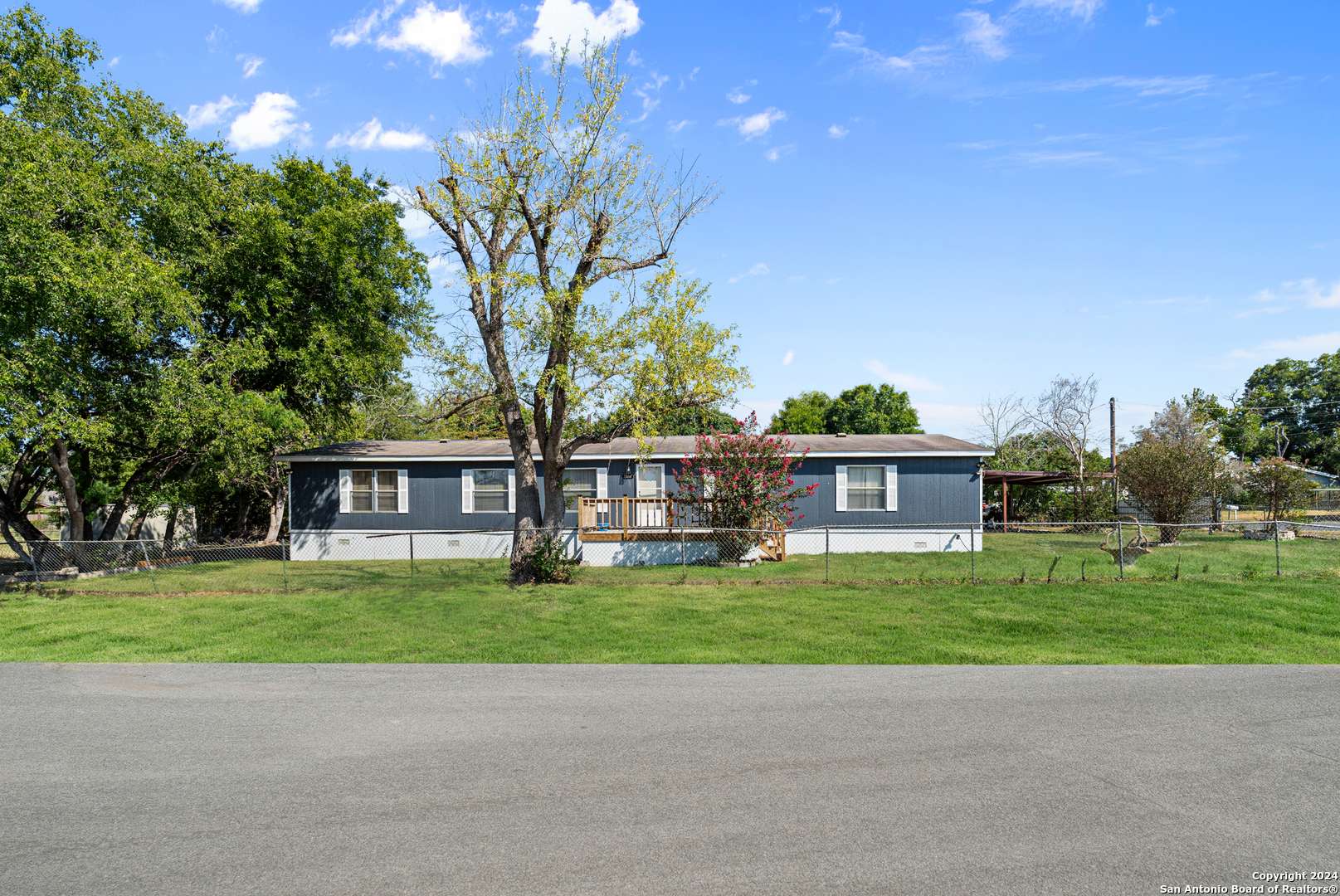 7306 Killdee Dr, San Antonio, TX 78223-6055