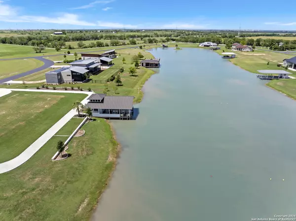 Martindale, TX 78655,108 LAKESIDE CV