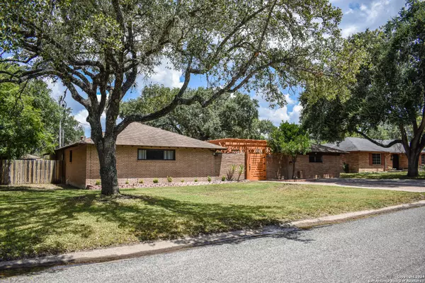 Alice, TX 78332,1709 Rose Dr