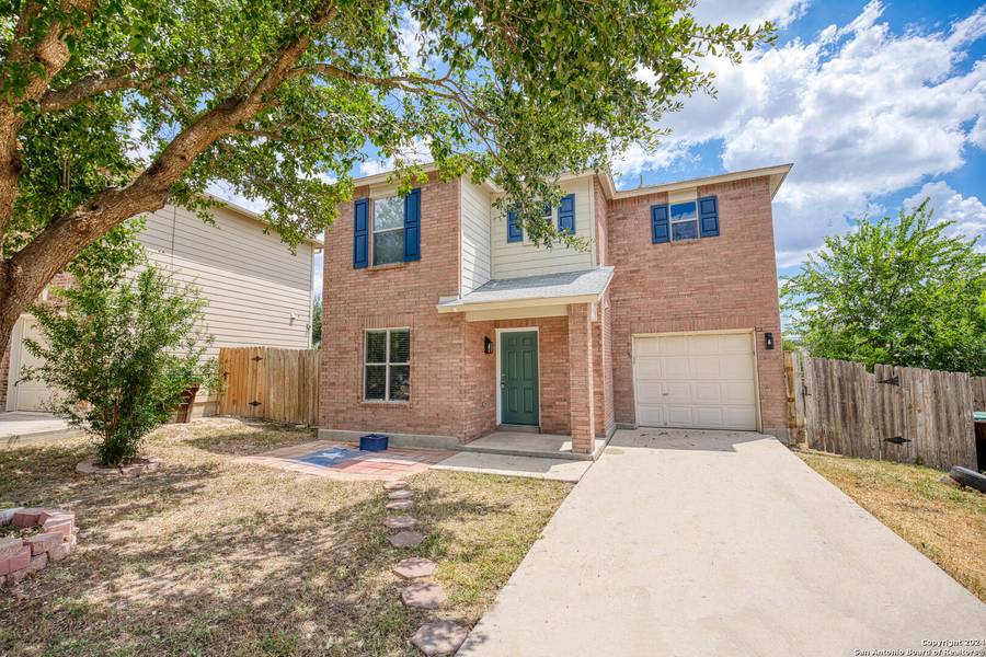 8010 PALMETTO PL, San Antonio, TX 78254-5425