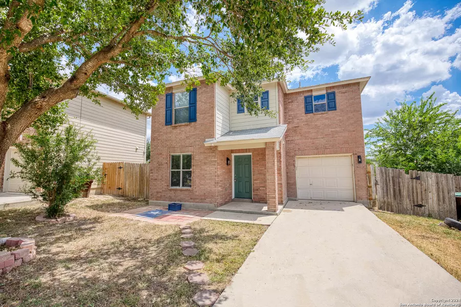 8010 PALMETTO PL, San Antonio, TX 78254-5425