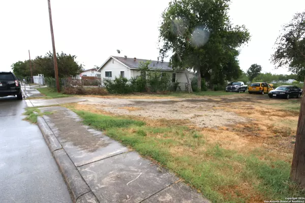 San Antonio, TX 78210,330 CHICKERING AVE