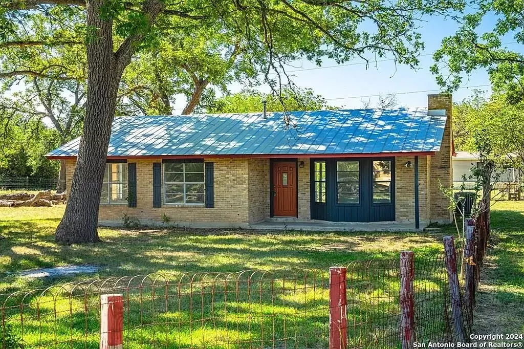 Leakey, TX 78873,311 patterson creek