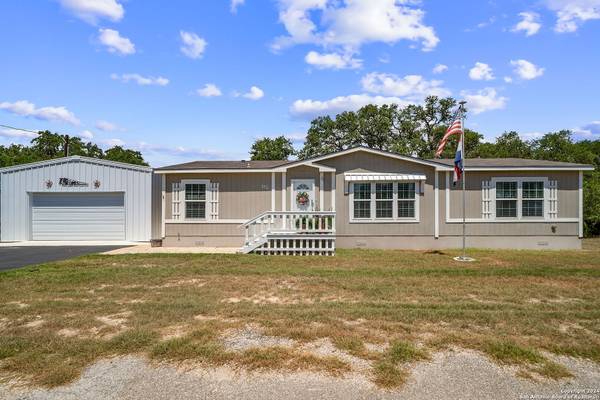 195 PR 1521, Bandera, TX 78003