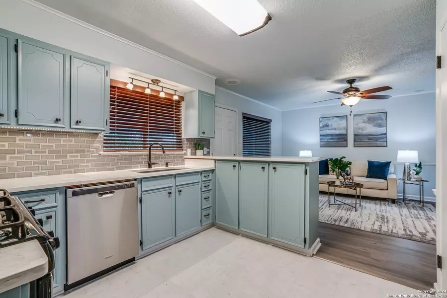 2639 WATERFORD DR, San Antonio, TX 78217-5038