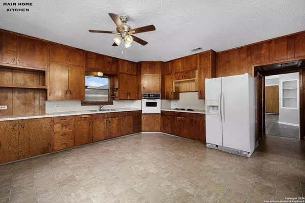 New Braunfels, TX 78130-5615,240 CLEMENS AVE