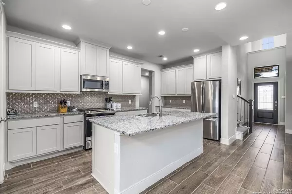 Seguin, TX 78155,1932 EDGECREEK