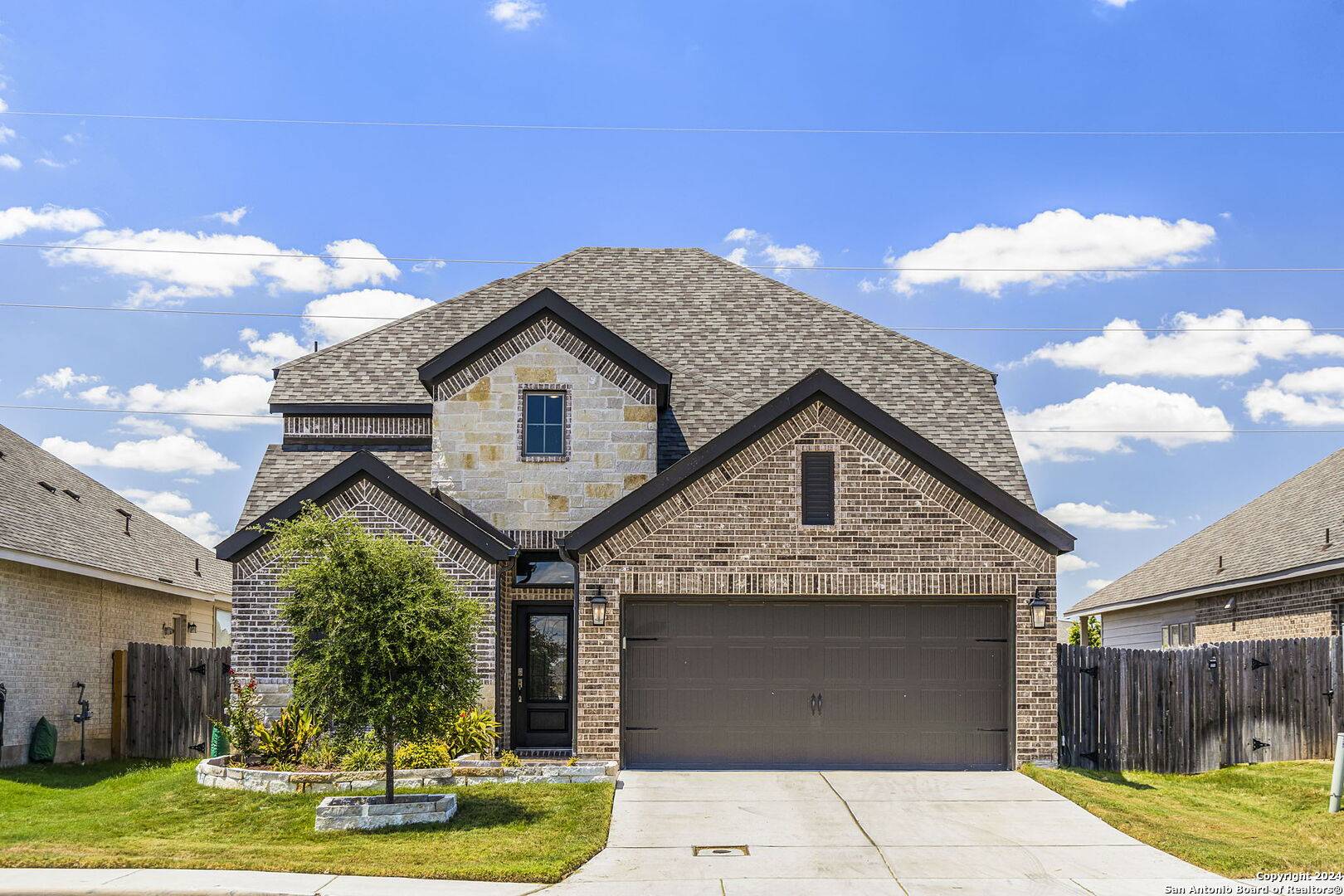 1932 EDGECREEK, Seguin, TX 78155