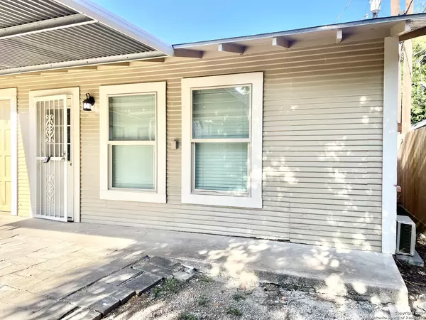 269 Rosewood Avenue UNIT B, San Antonio, TX 78212