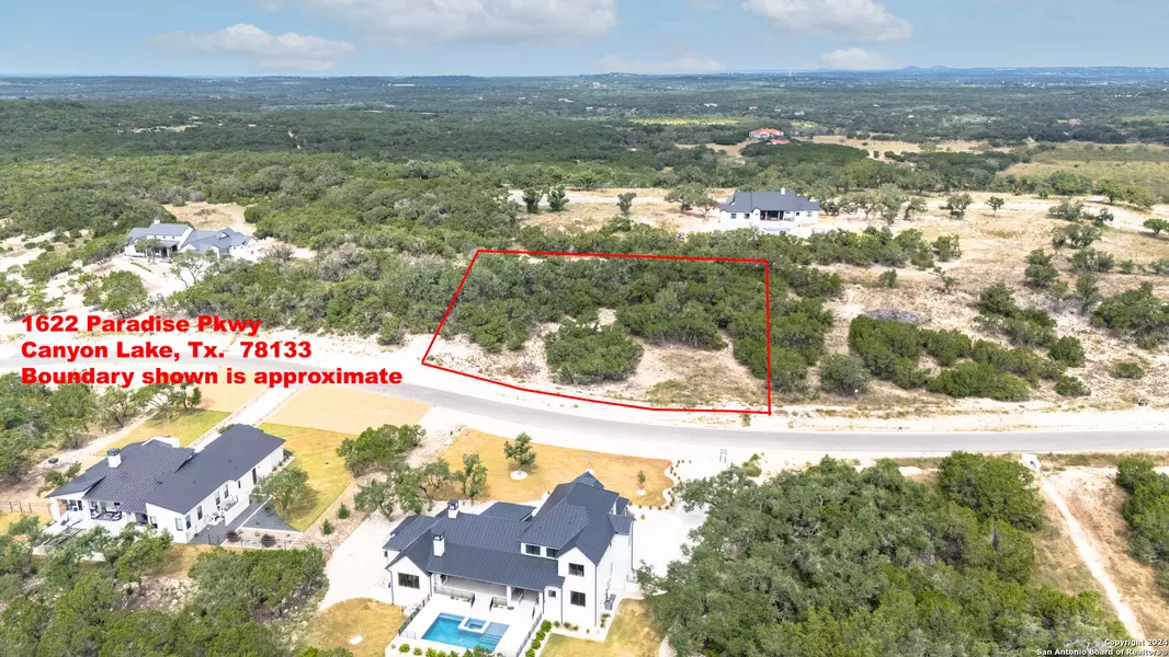 1622 Paradise Parkway, Canyon Lake, TX 78133