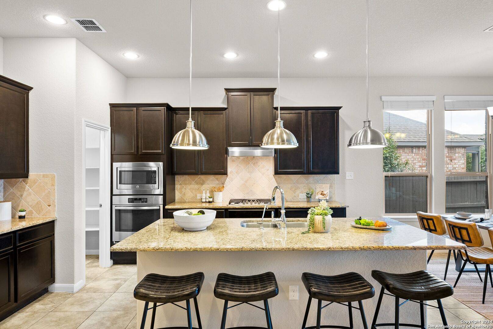 9710 MONKEN, Boerne, TX 78006-9451