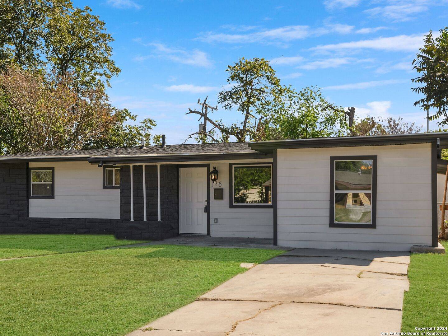 126 GAZEL DR, San Antonio, TX 78213-3940