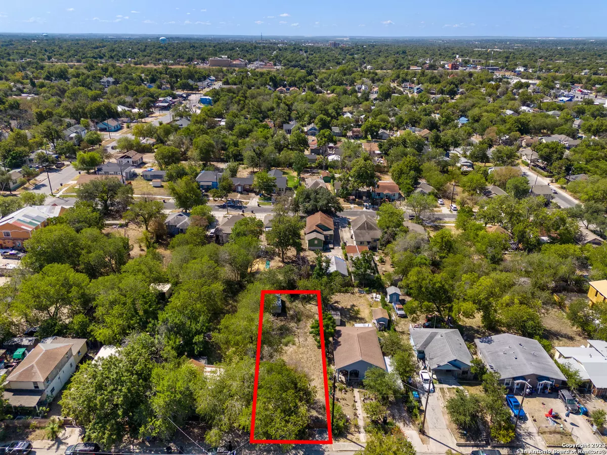 San Antonio, TX 78210,126 VINE ST