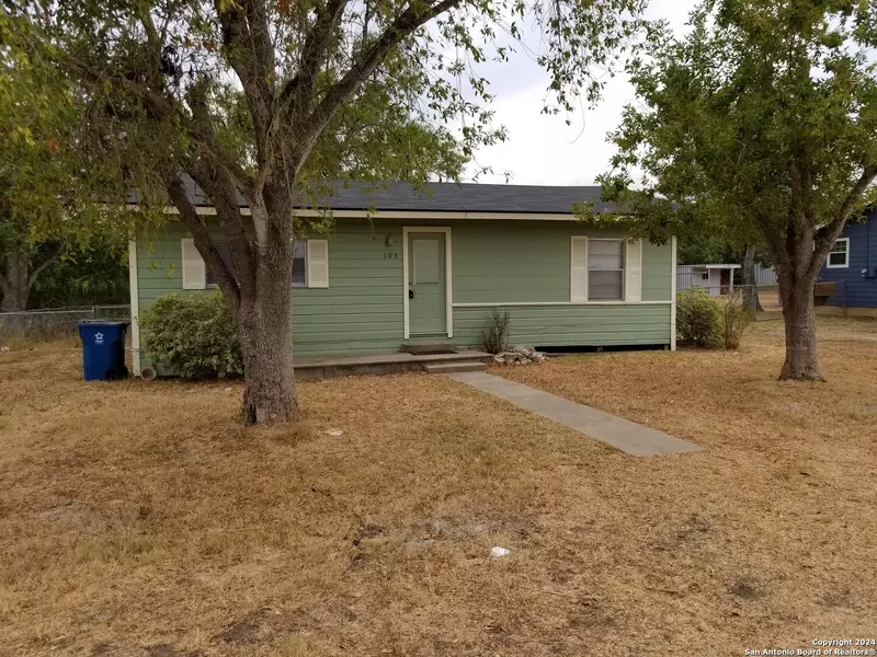 103 SYLVESTER ST, Poth, TX 78147-1123