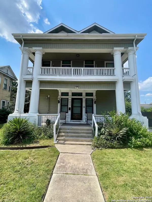 657 Elmira St,  San Antonio,  TX 78212-5121