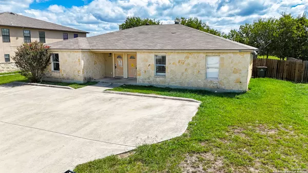 San Antonio, TX 78239-3552,7642 OAK CHASE