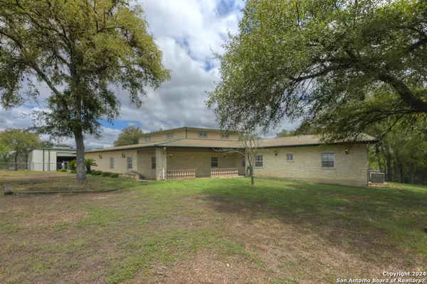 1283 STATE HIGHWAY 46, New Braunfels, TX 78130-2718