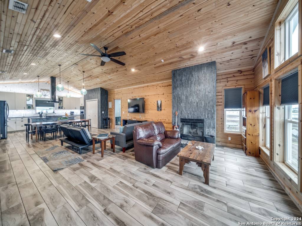 Port Aransas, TX 78373,610 Sand Dollar Circle
