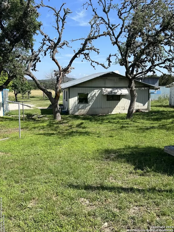 Pipe Creek, TX 78063,561 river trail