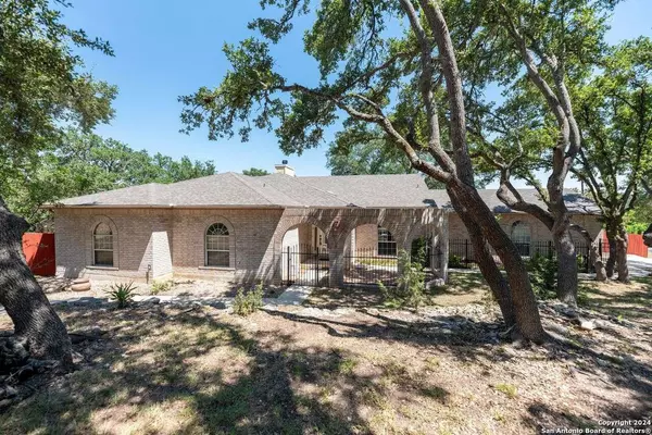 26106 Choctaw Trl, San Antonio, TX 78260-5904