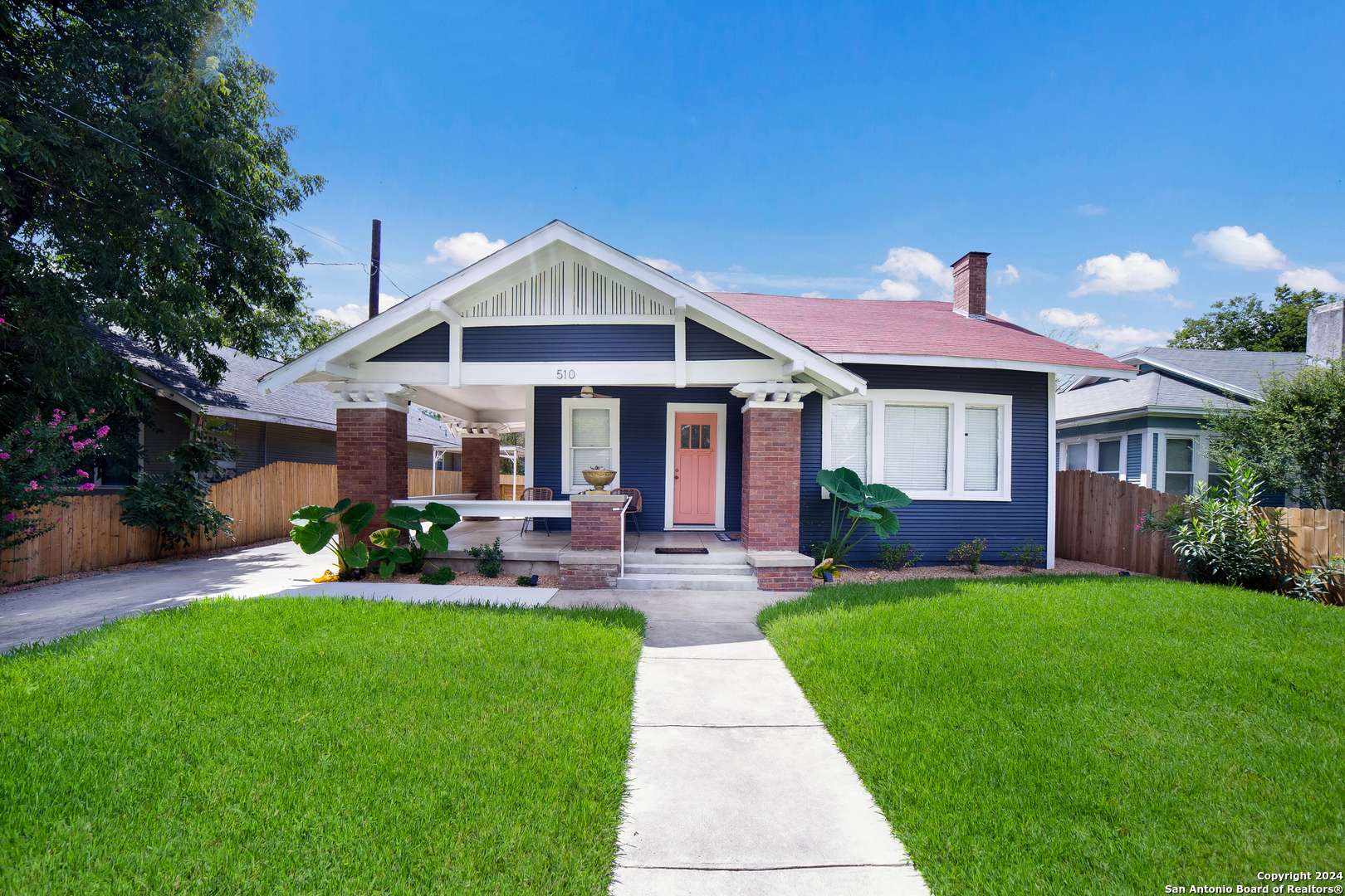 San Antonio, TX 78212,510 E Locust