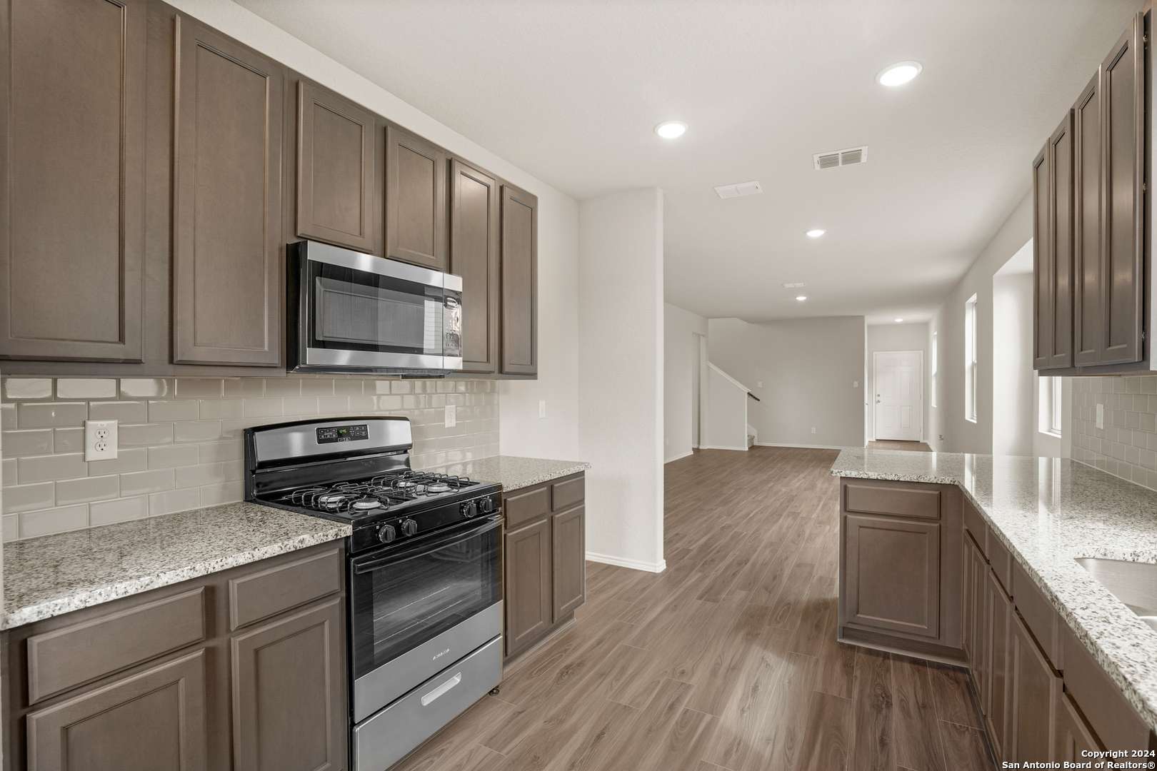 San Antonio, TX 78222,4963 Sandstone Way