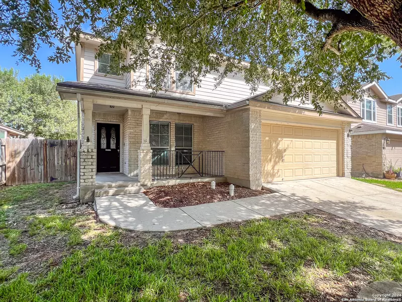 224 EAGLE PASS DR, New Braunfels, TX 78130-3030