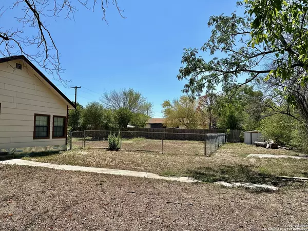 Hondo, TX 78861-3400,1151 30TH ST