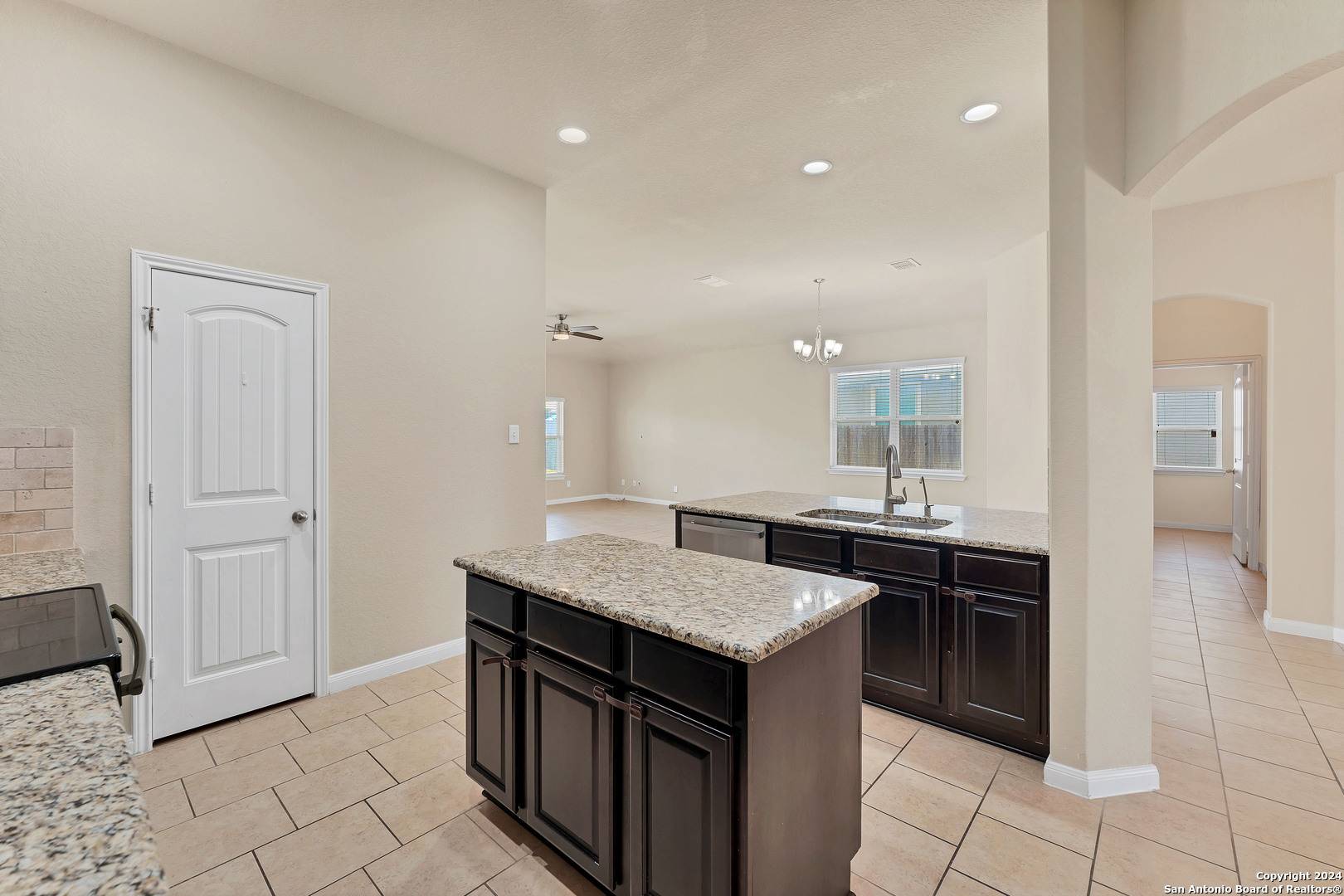 New Braunfels, TX 78132,5647 Meadow Sky