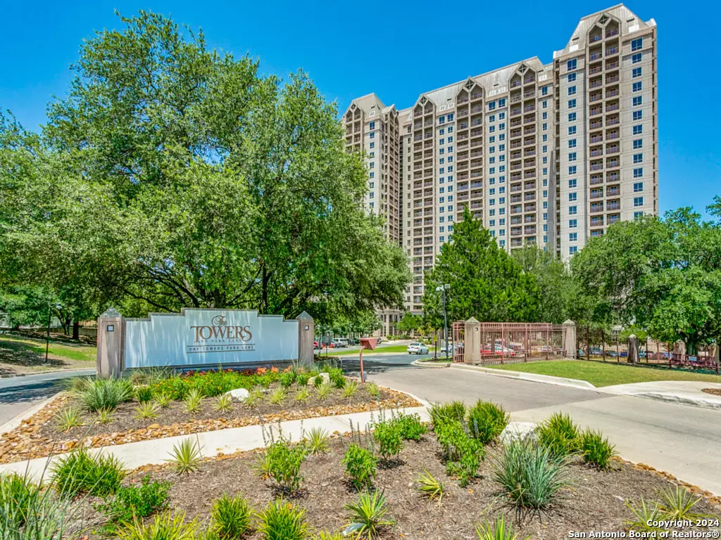 San Antonio, TX 78209,1 TOWERS PARK LN UNIT 1904