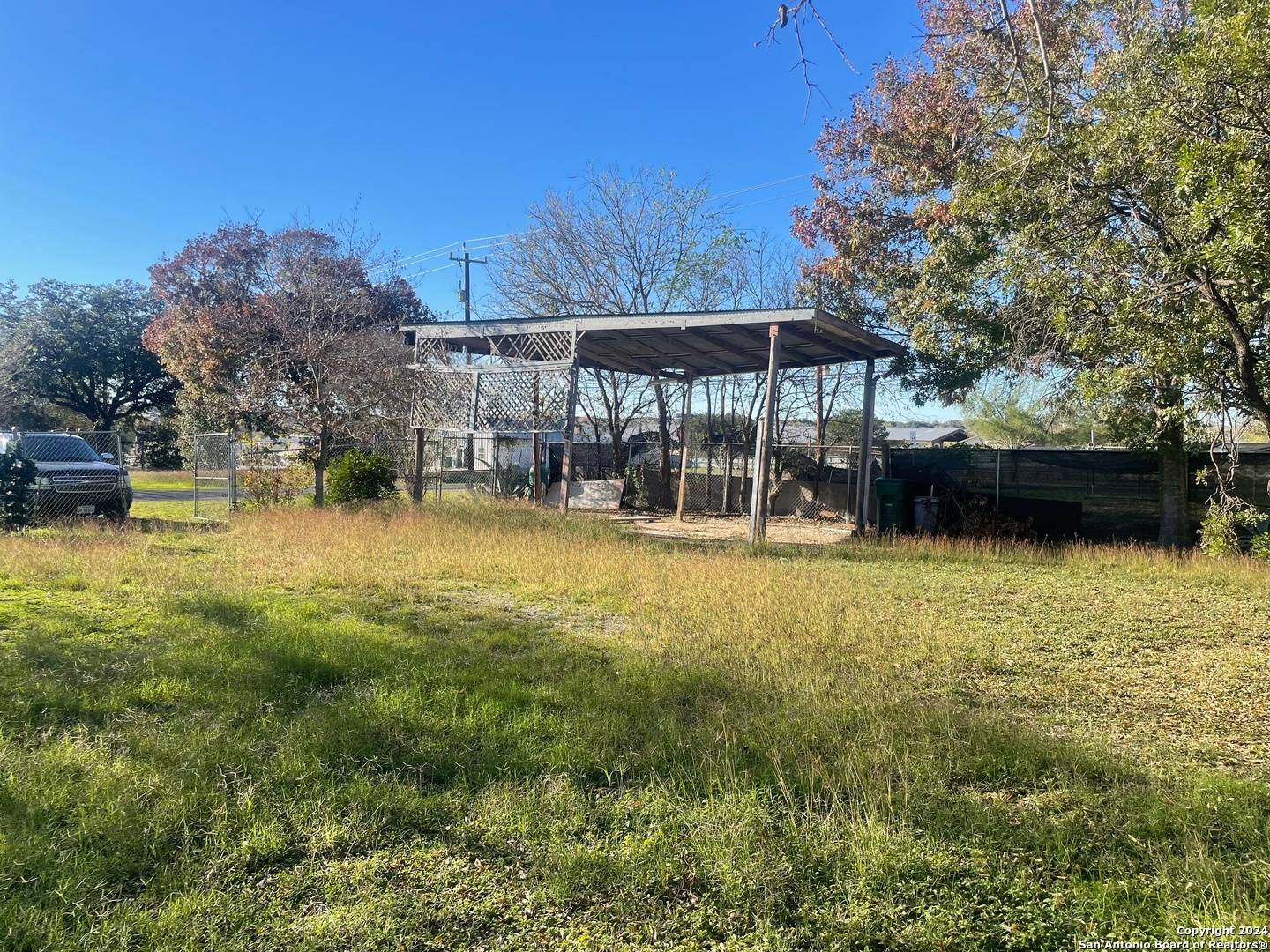 Converse, TX 78109,10054 WURZBACH ST