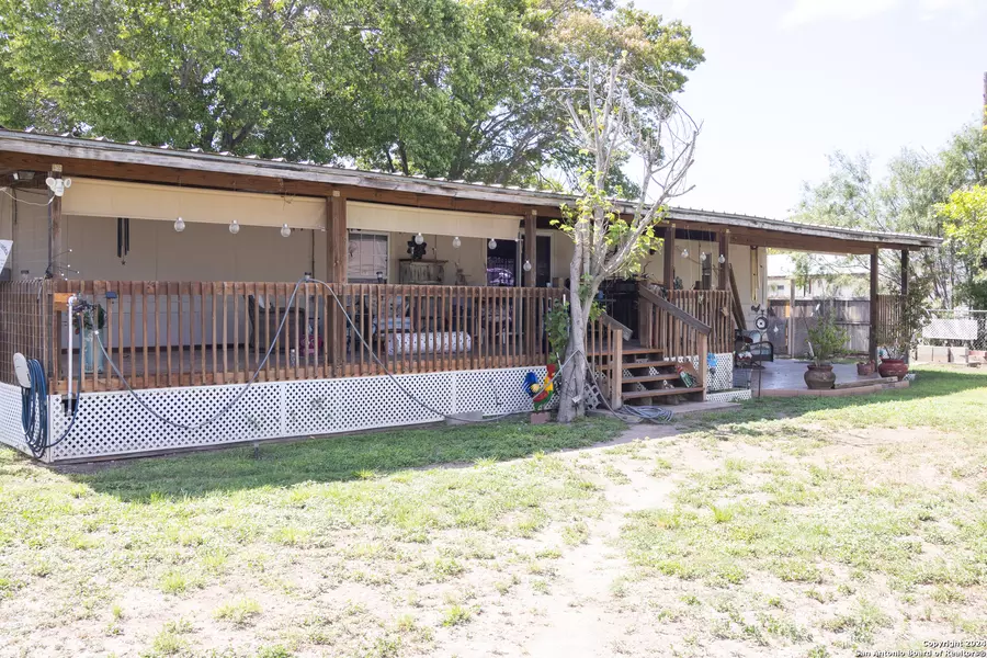 144 SHAFTER, Brackettville, TX 78832