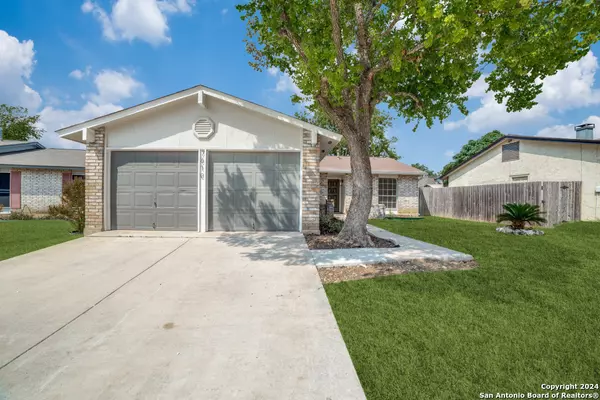 7610 PIPERS HL, San Antonio, TX 78251-1615